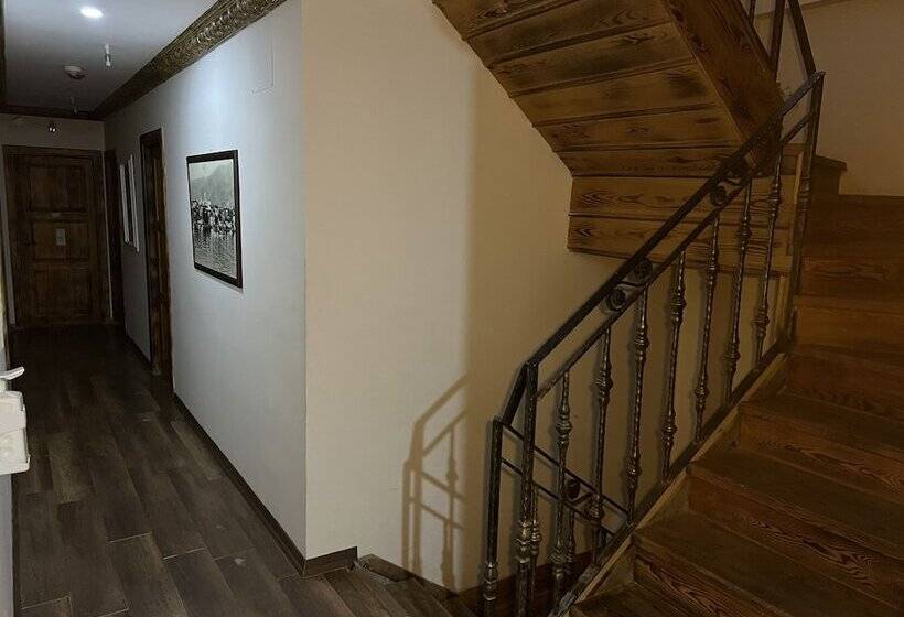 La Fontaine Butik Otel