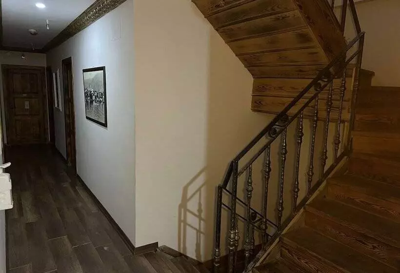 La Fontaine Butik Otel