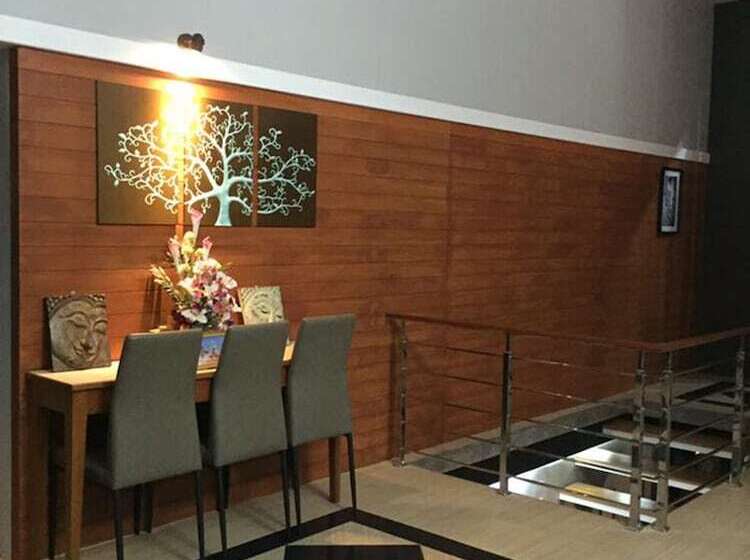 هاستل Boeing Grand