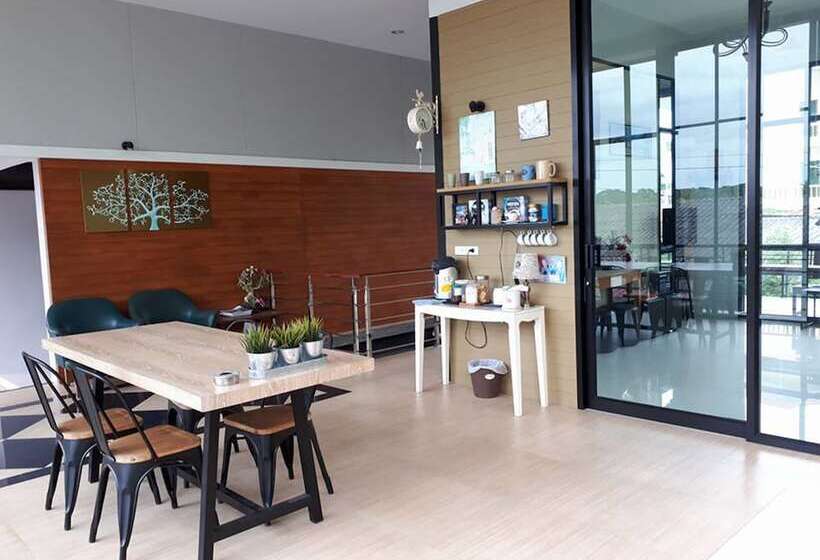 هاستل Boeing Grand