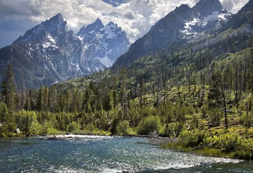 ホテル Headwaters Lodge & Cabins At Flagg Ranch