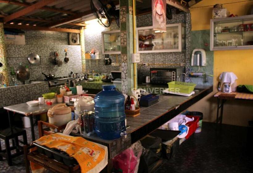 فندق Island Lodge