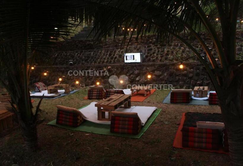 فندق Island Lodge