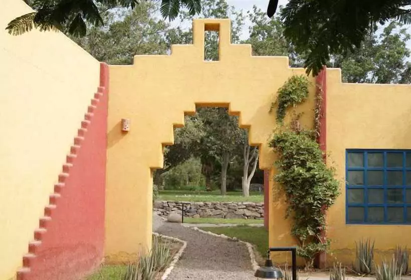 Hotel Nuevo Cantalloc