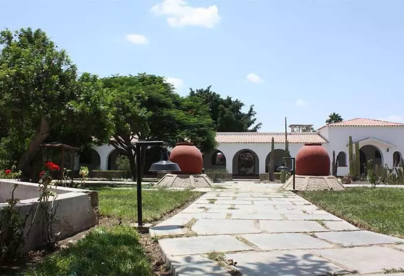 Hotel Nuevo Cantalloc