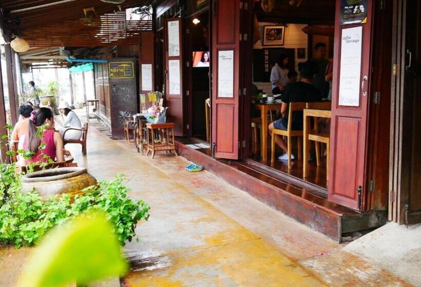 Отель Thanicha Resort