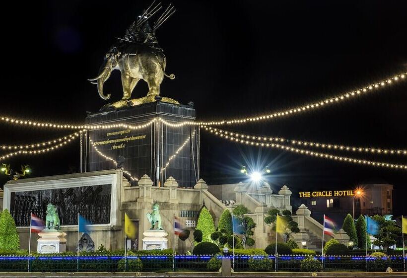 Отель The Circle