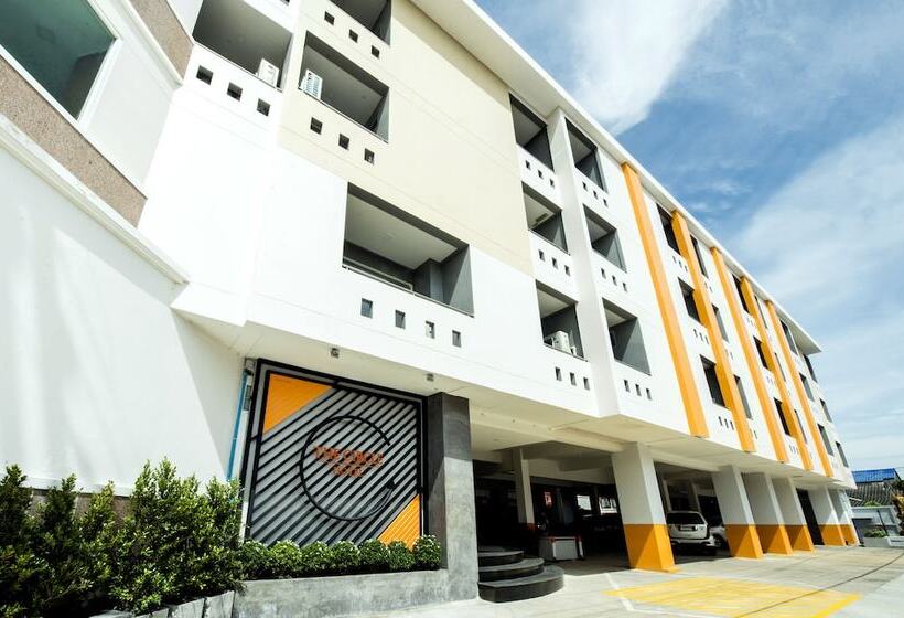 Отель The Circle