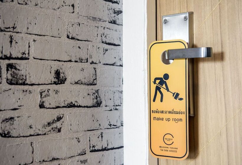 Отель The Circle