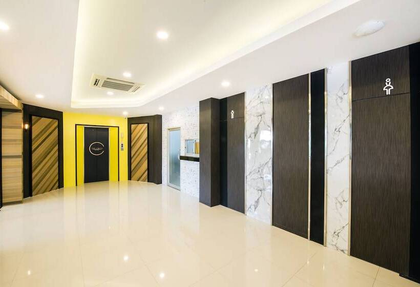 Отель The Circle