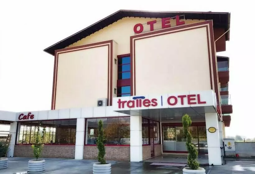 ホテル Tralles