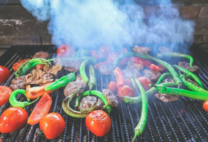 ホテル Tranquilla River Lodge   Adults Only