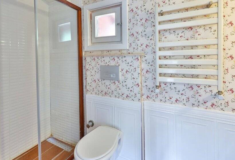 ホテル Tranquilla River Lodge   Adults Only