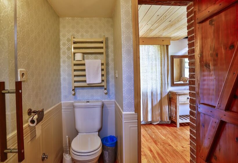 ホテル Tranquilla River Lodge   Adults Only