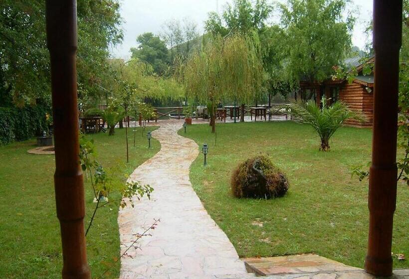 ホテル Tranquilla River Lodge   Adults Only