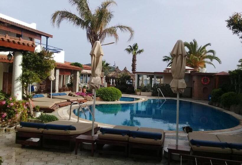 Hotel Uzhan Beach