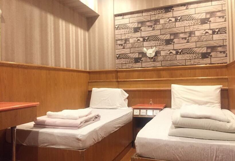 هتل Wee.classic Inn