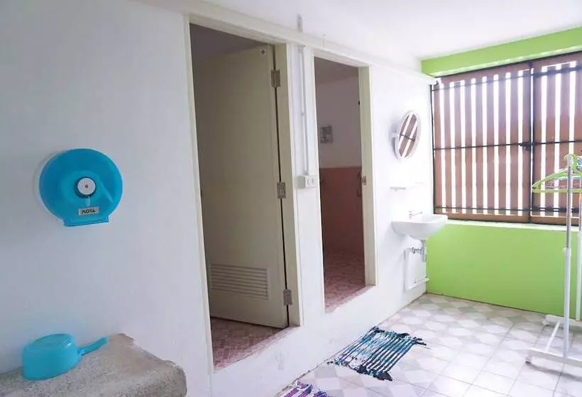 Madinah Hostel Ranong