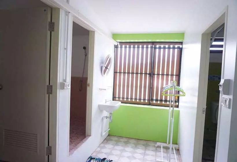 Madinah Hostel Ranong