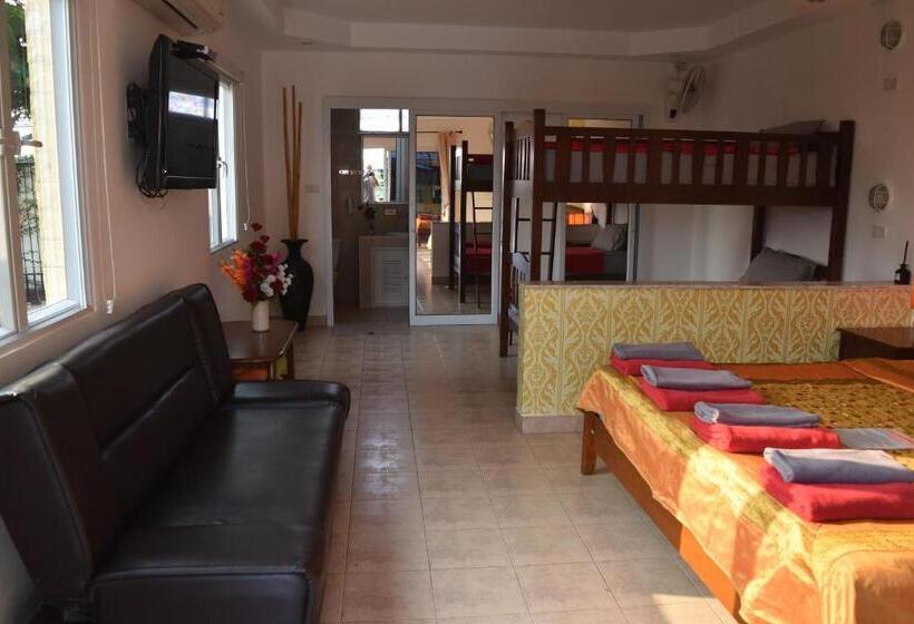 مُتل Mangoes Pattaya