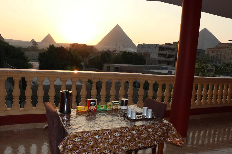 پانسیون Pyramids Power Inn