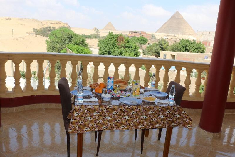 پانسیون Pyramids Power Inn