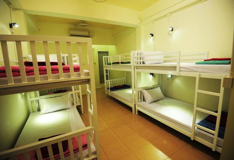 Phi Phi Bucket Hostel