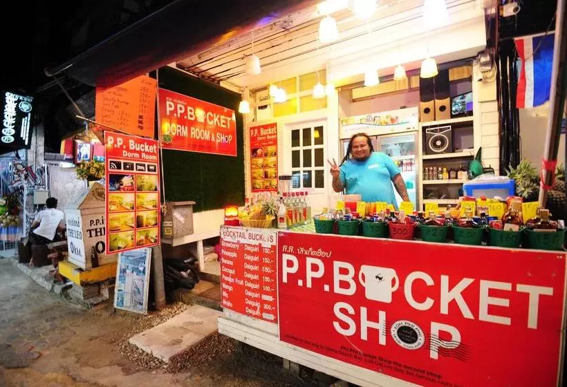 Phi Phi Bucket Hostel