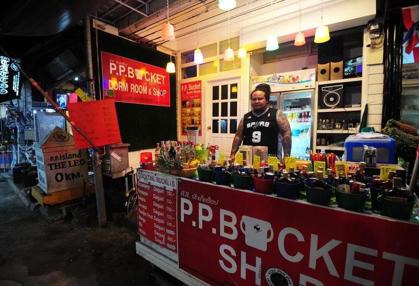 Phi Phi Bucket Hostel