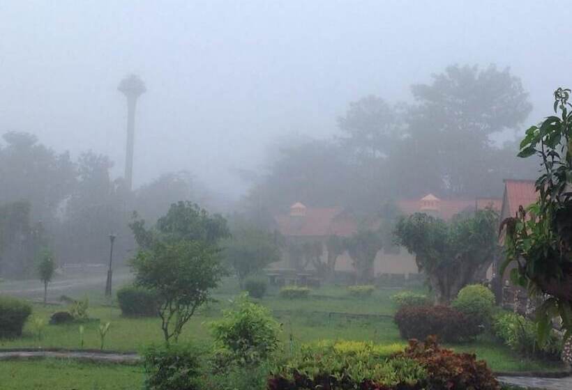 Pruksa Valley Resort   Hostel