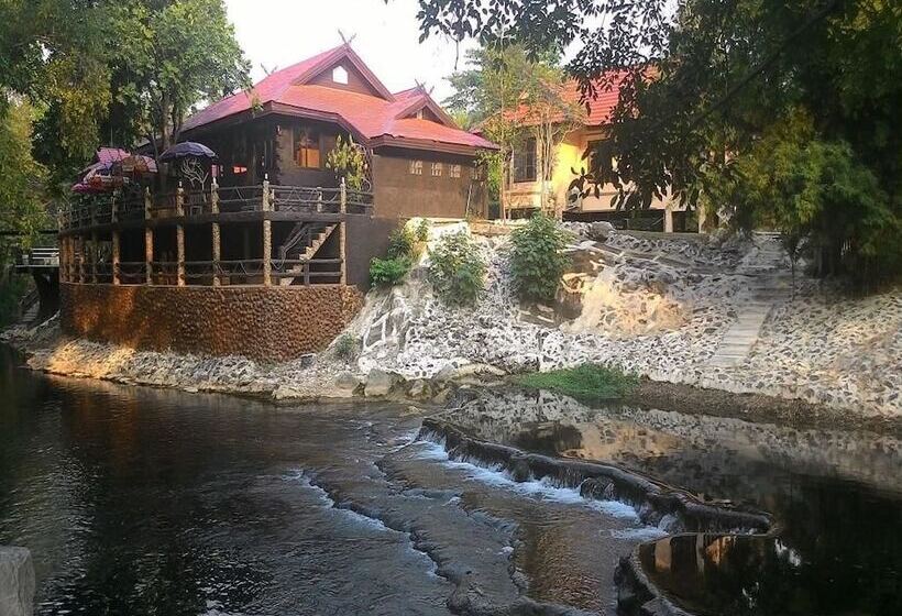 Pruksa Valley Resort   Hostel