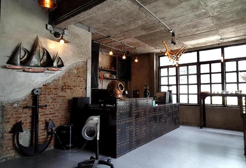 Vandrarhem Pulley Pool Villa 5 Mins Walk To Hua Hin Beach