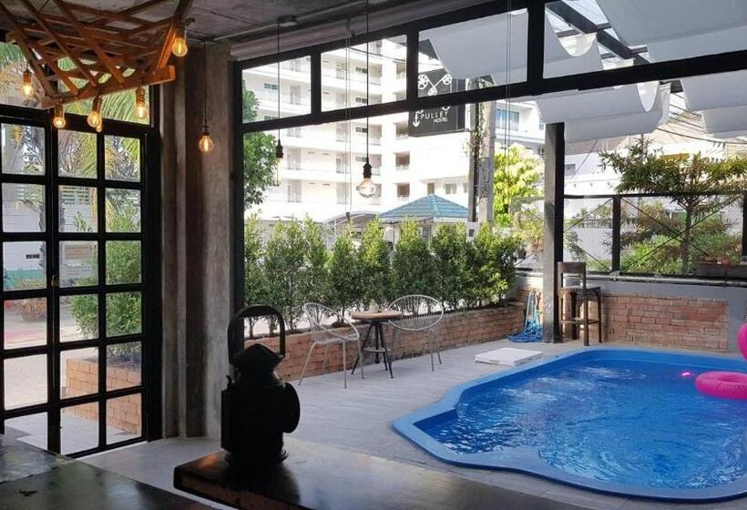 Vandrarhem Pulley Pool Villa 5 Mins Walk To Hua Hin Beach