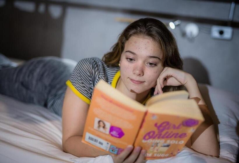 Vandrarhem Pulley Pool Villa 5 Mins Walk To Hua Hin Beach