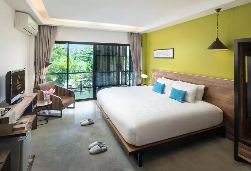 استراحتگاه Amphawa Nanon Hotel & Spa