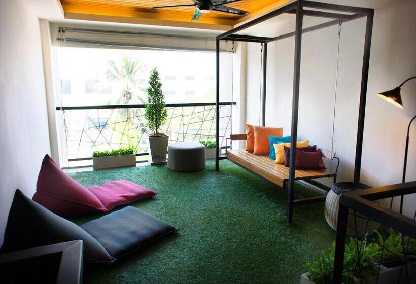 リゾートホテル Amphawa Nanon Hotel & Spa