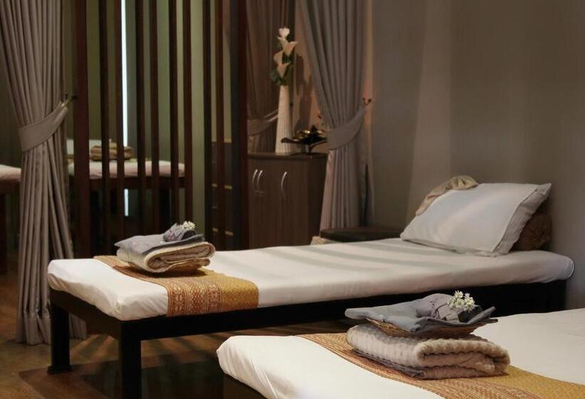 リゾートホテル Amphawa Nanon Hotel & Spa