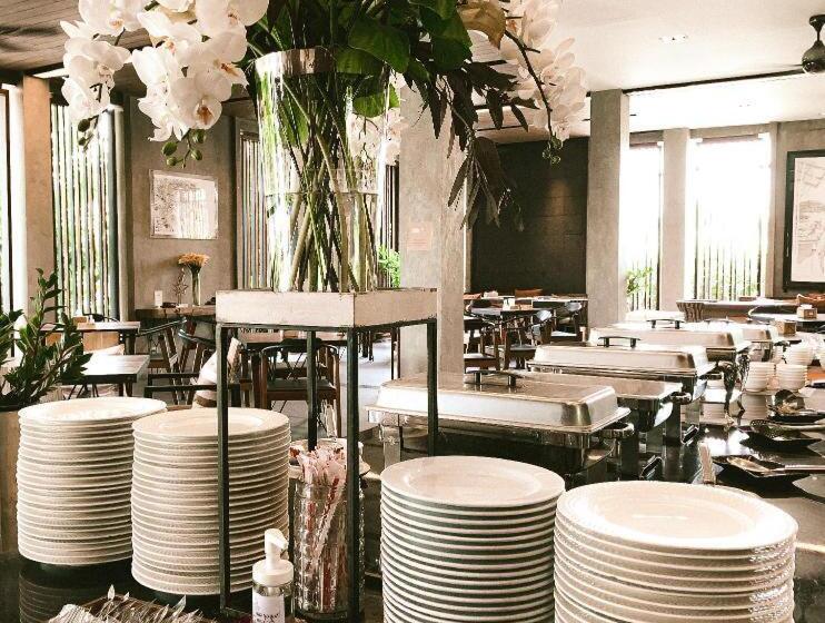 リゾートホテル Amphawa Nanon Hotel & Spa