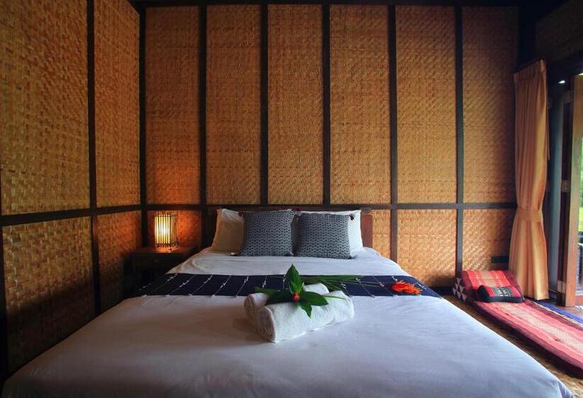 אתר נופש Azalea Village