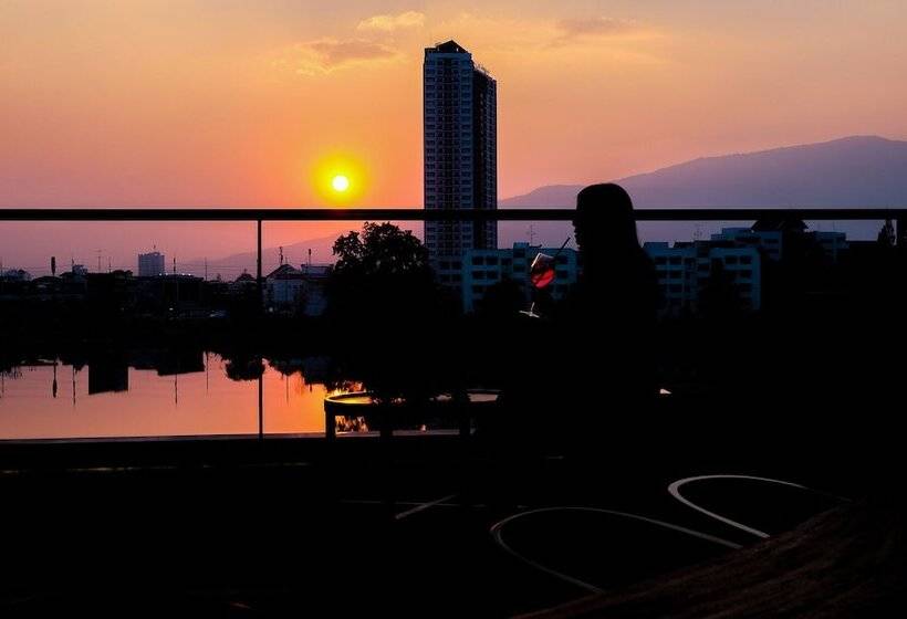 Курорт Brique Hotel Chiangmai