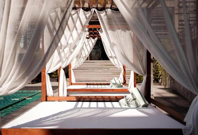 Курорт Brique Hotel Chiangmai