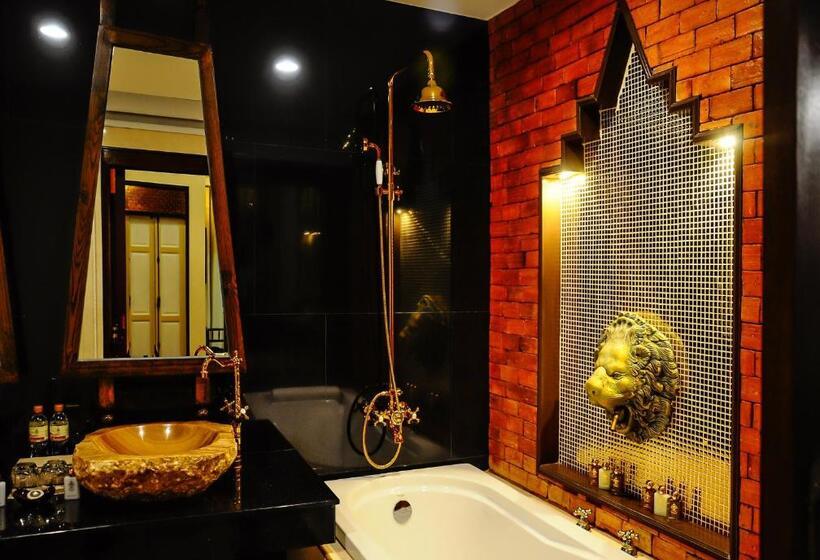 منتجع Chuchaiburi Sri Amphawa