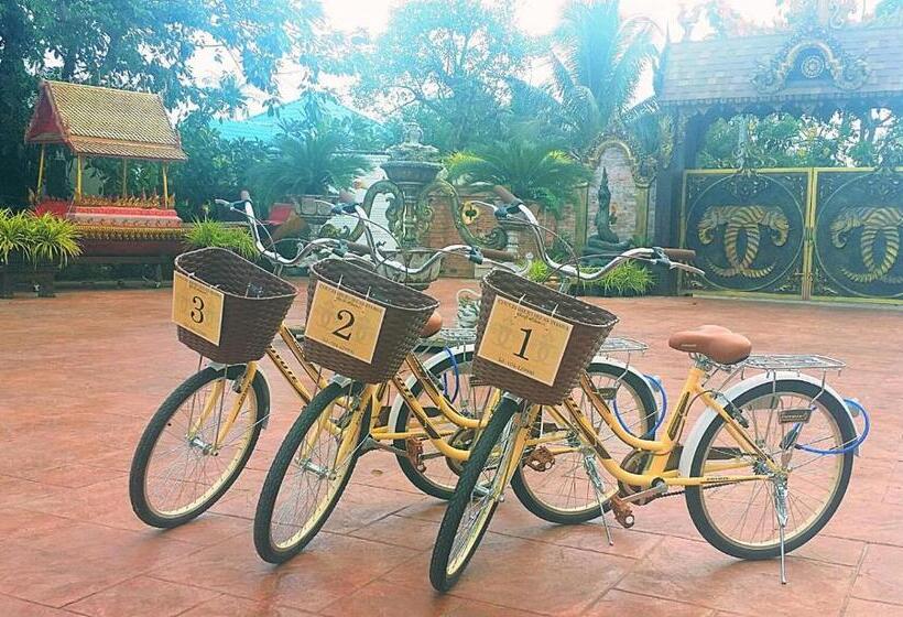 منتجع Chuchaiburi Sri Amphawa