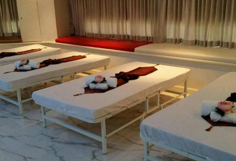 منتجع Chuchaiburi Sri Amphawa