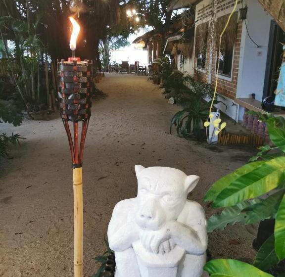 Resort Coco Sunset Beach