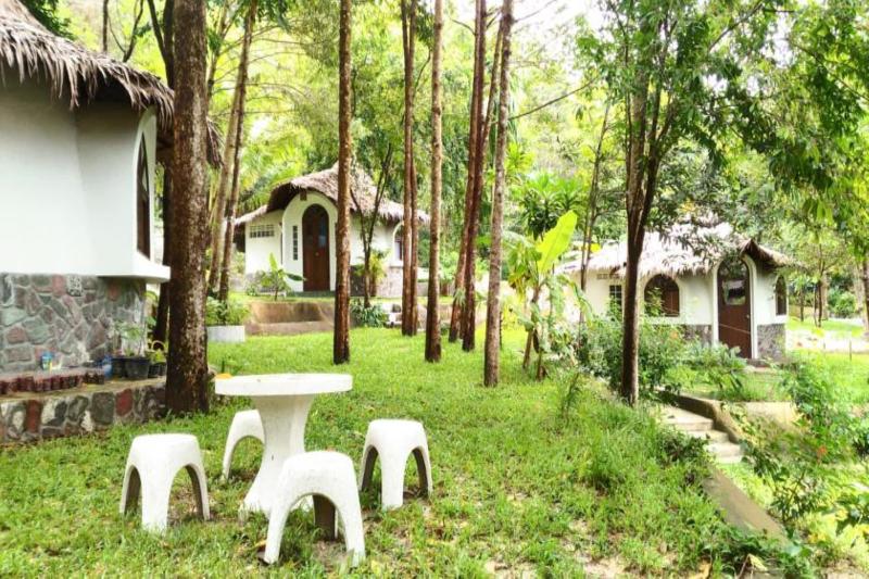 리조트 Flower Power Farm Village