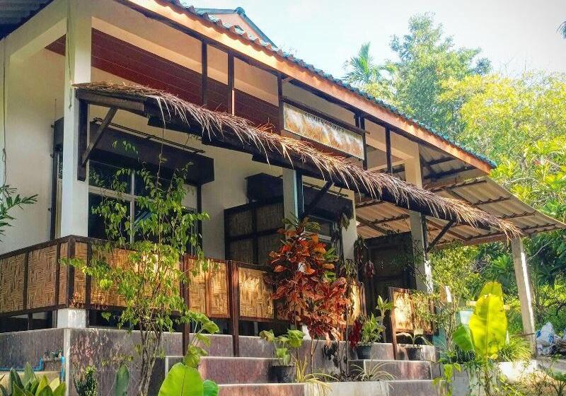 리조트 Flower Power Farm Village