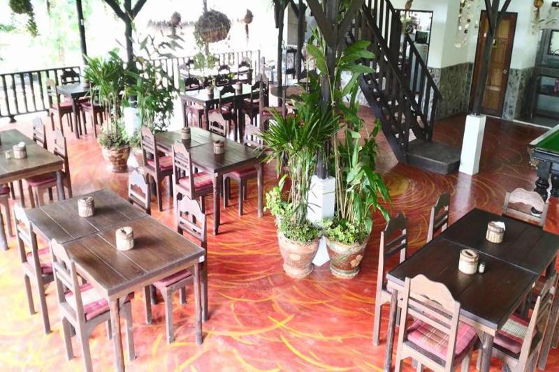 리조트 Flower Power Farm Village