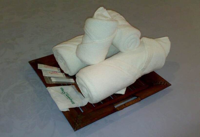 旅馆 Moon House At Clock Tower