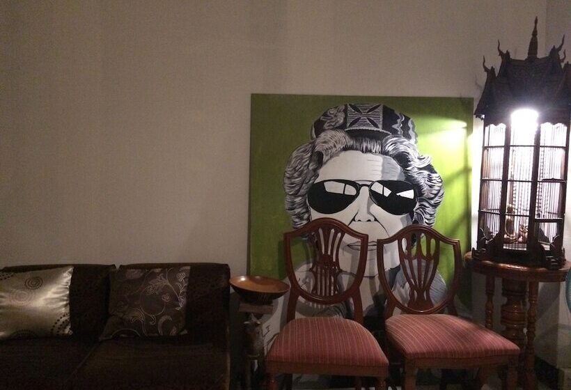 旅馆 Moon House At Clock Tower